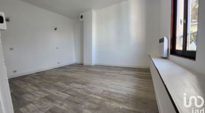 Apartment 2 rooms of 37 m² in Corbeil-Essonnes (91100)