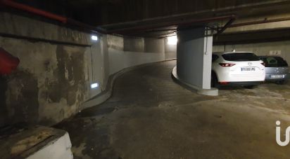 Parking of 13 m² in Paris (75018)