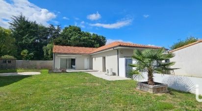 House 5 rooms of 121 m² in Basse-Goulaine (44115)