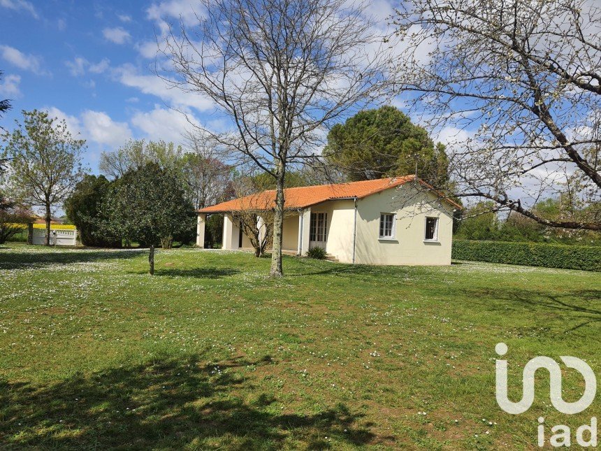 Pavillon 3 pièces de 84 m² à Landes (17380)