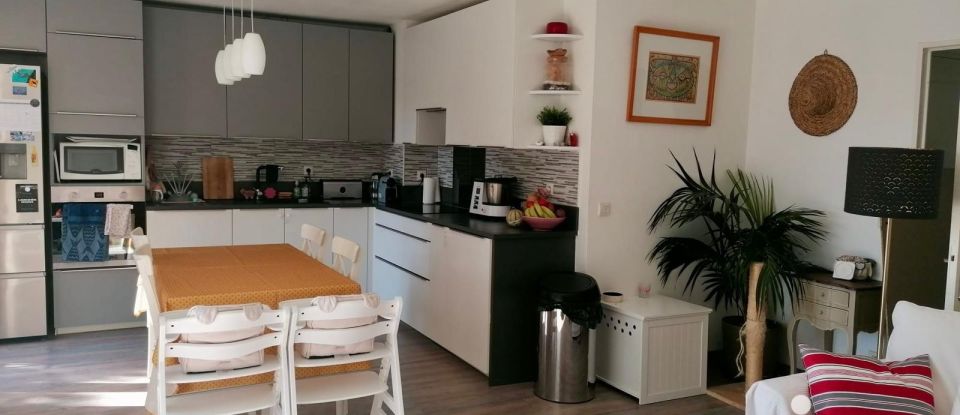 Duplex 3 rooms of 75 m² in Sainte-Maxime (83120)