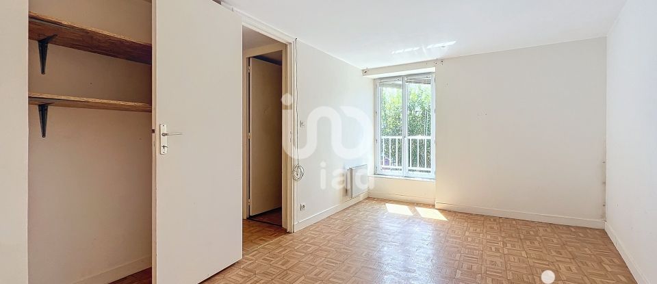 Town house 4 rooms of 76 m² in Sougéal (35610)