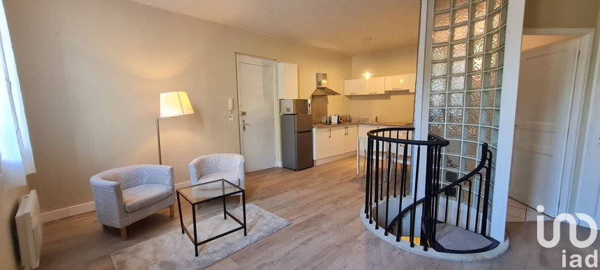 Appartement 2 pièces de 53 m² à Bordeaux (33000)