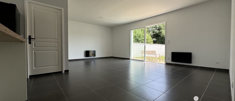 Maison 4 pièces de 86 m² à Yves (17340)