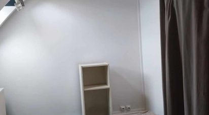 Studio 1 room of 10 m² in Paris (75009)