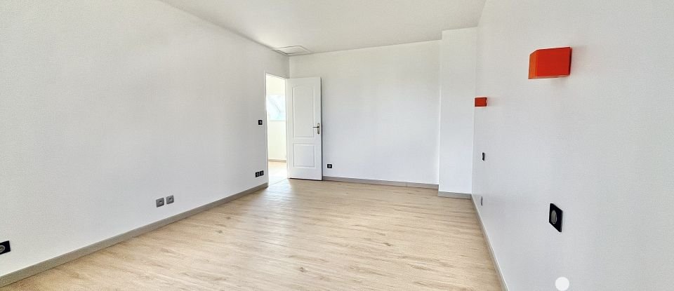 Pavilion 5 rooms of 152 m² in Montesson (78360)