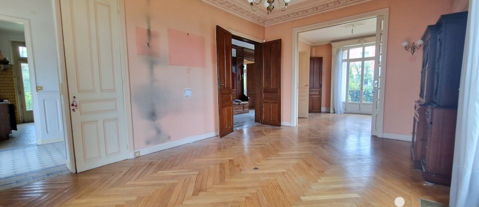 Mansion 15 rooms of 500 m² in Versailles (78000)