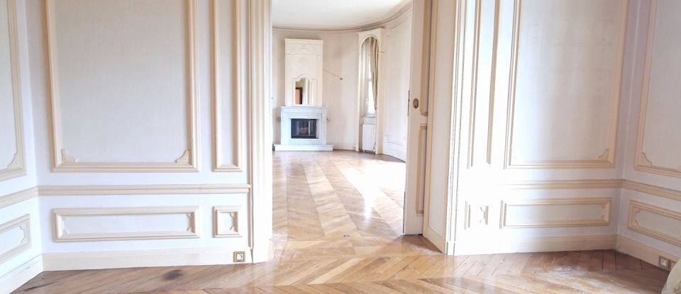 Mansion 15 rooms of 500 m² in Versailles (78000)