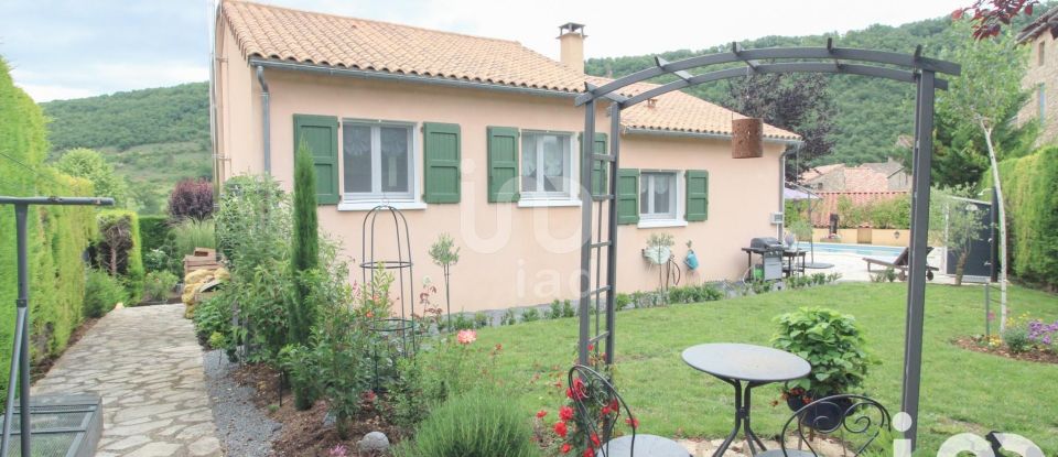 House 6 rooms of 137 m² in Comprégnac (12100)