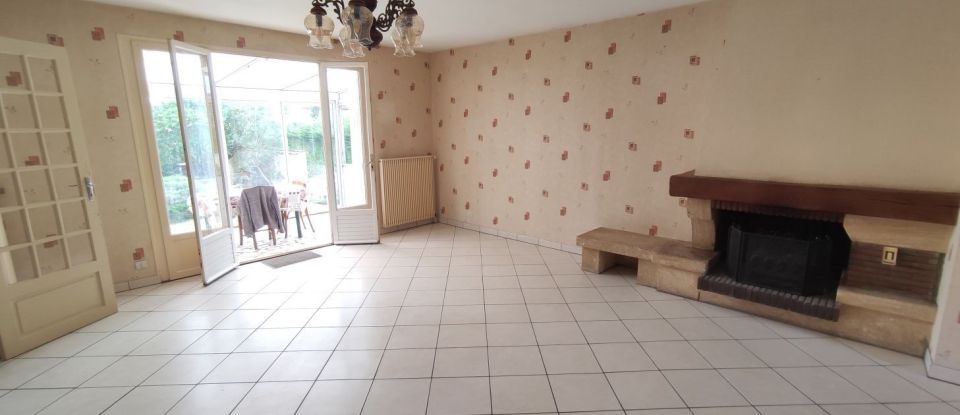 Maison 7 pièces de 162 m² à Valdivienne (86300)