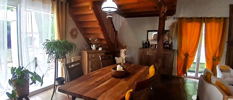 Traditional house 5 rooms of 137 m² in Moissac (82200)