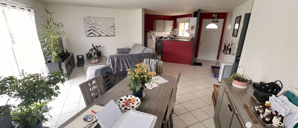 Maison 5 pièces de 83 m² à Pressac (86460)