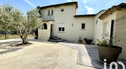 Traditional house 5 rooms of 157 m² in Suze-la-Rousse (26790)