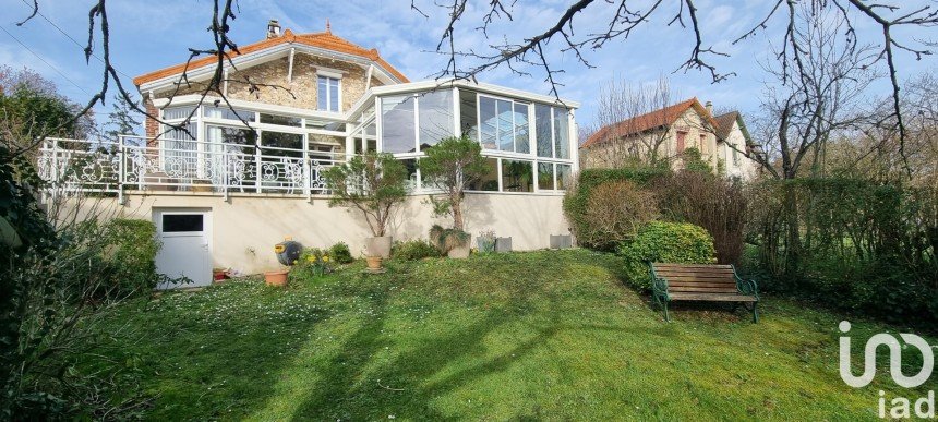 House 8 rooms of 173 m² in Herblay-sur-Seine (95220)