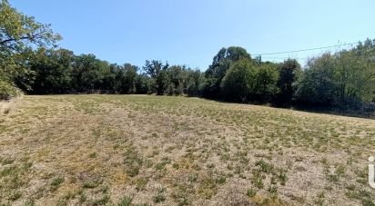 Land of 2,615 m² in Montvalent (46600)