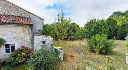 Village house 7 rooms of 164 m² in La Rochénard (79270)