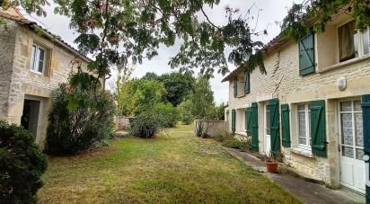 Village house 7 rooms of 164 m² in La Rochénard (79270)