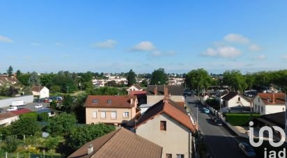 Apartment 6 rooms of 85 m² in Montluçon (03100)