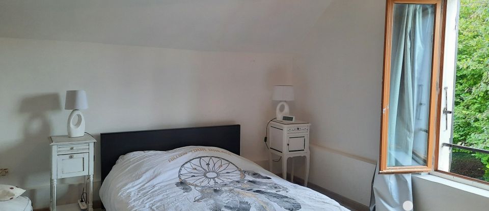 Maison 5 pièces de 95 m² à Villemer (77250)