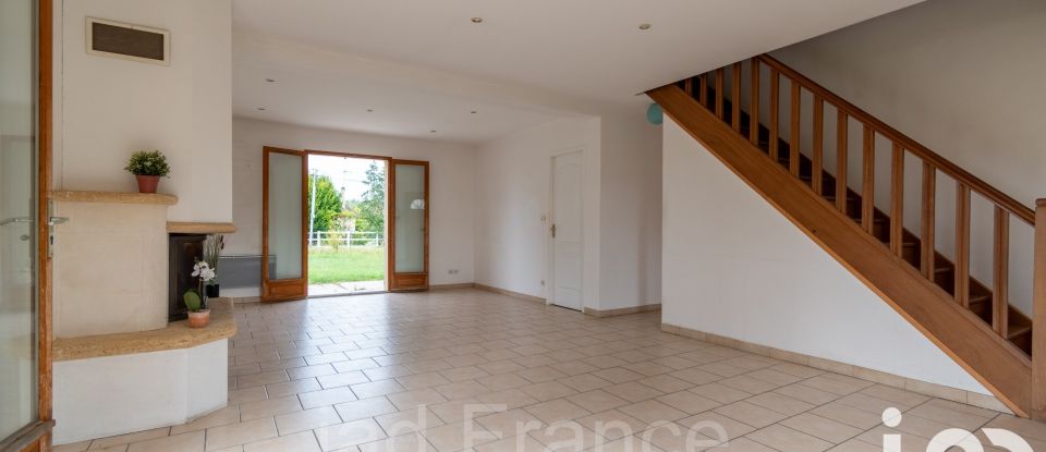 Maison 6 pièces de 130 m² à Freneuse (78840)