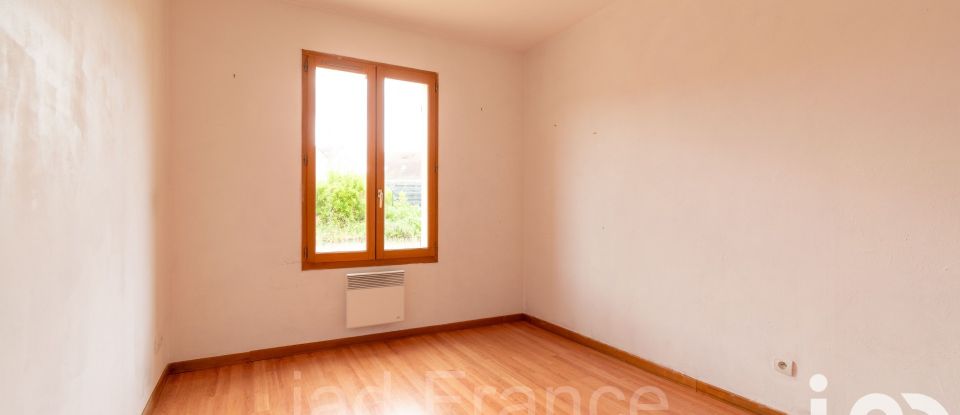 Maison 6 pièces de 130 m² à Freneuse (78840)