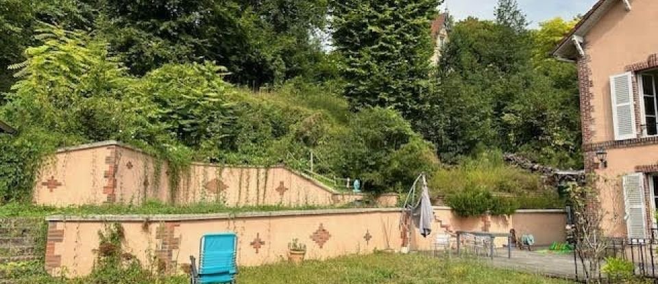 House 7 rooms of 200 m² in L'Isle-Adam (95290)