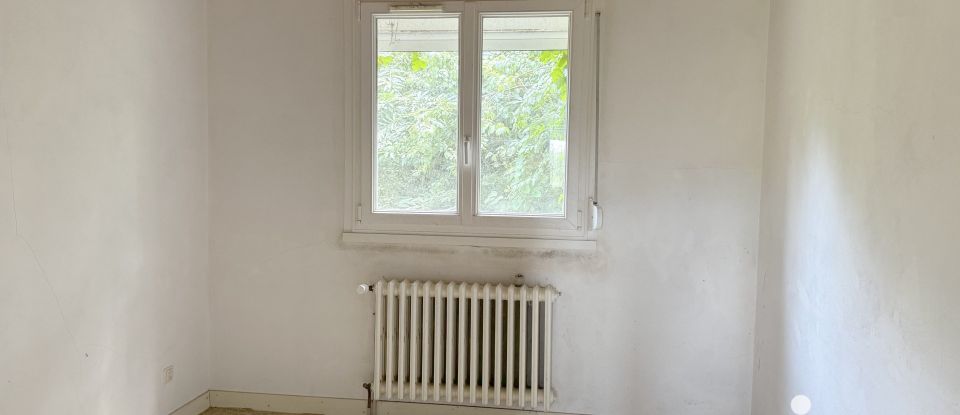 Traditional house 5 rooms of 85 m² in Le Croisty (56540)