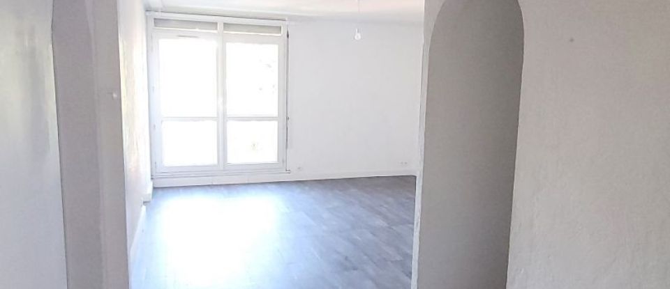 Appartement 4 pièces de 71 m² à Avon (77210)