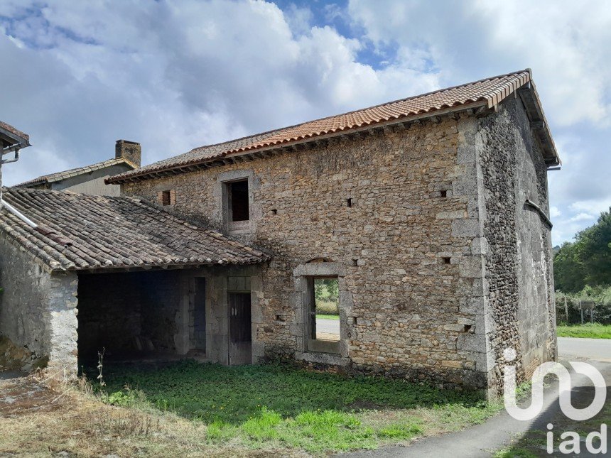 Immeuble de 141 m² à La Boissière-en-Gâtine (79310)