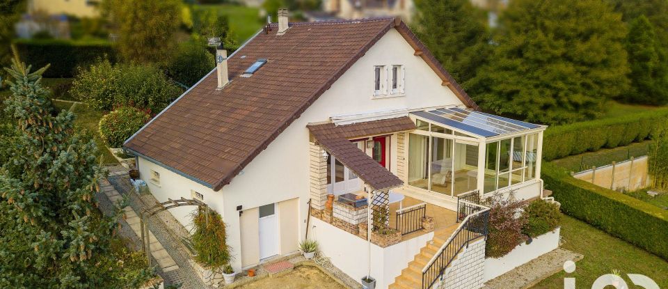 Maison 5 pièces de 105 m² à Saint-Pierre-Aigle (02600)