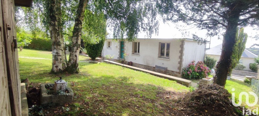 House 4 rooms of 85 m² in MORTAIN (50140)