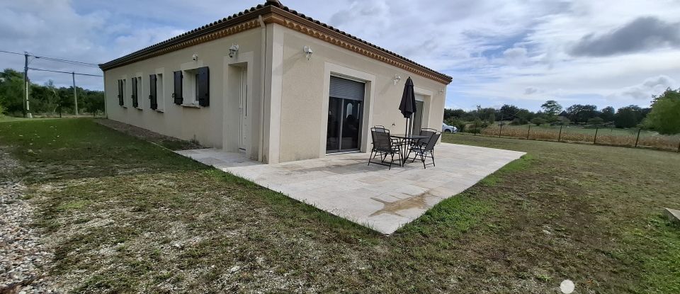 Maison traditionnelle 4 pièces de 128 m² à Moncrabeau (47600)