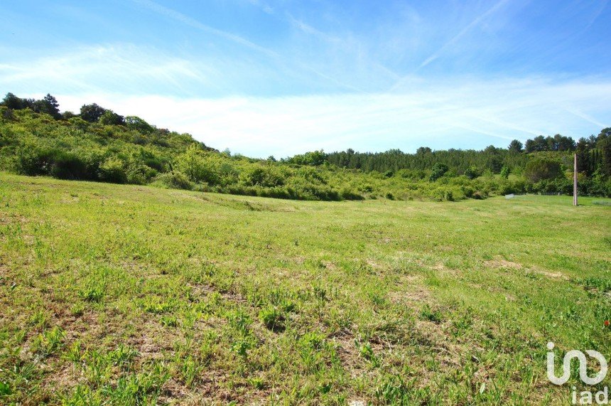 Land of 883 m² in Manosque (04100)