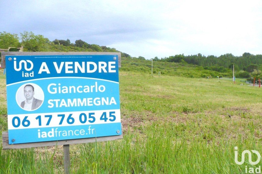 Land of 727 m² in Manosque (04100)