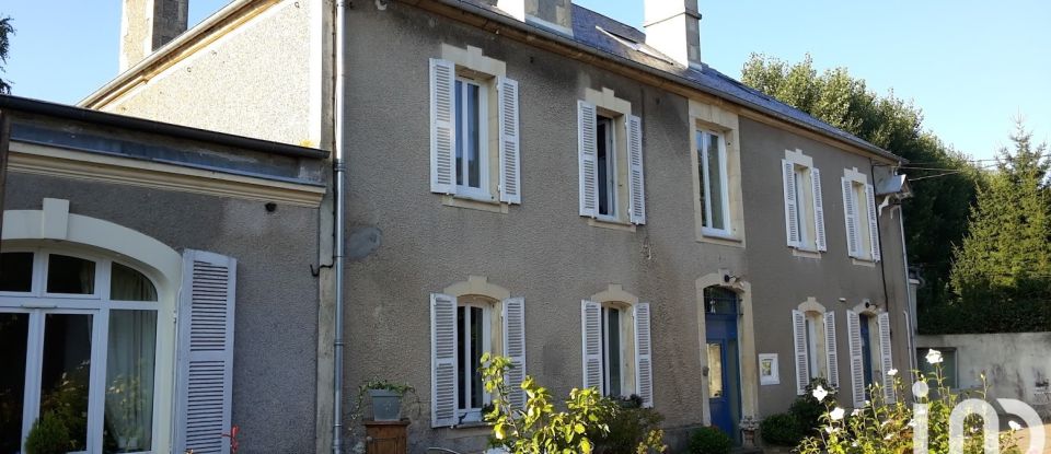 Maison 9 pièces de 327 m² à Villers-Bocage (14310)