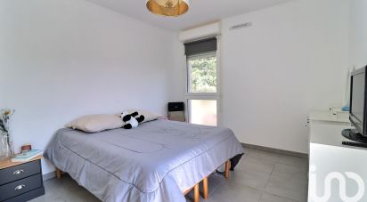 Appartement 3 pièces de 63 m² à Marseille (13011)