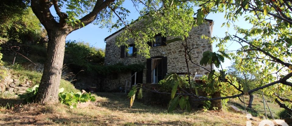 Maison de campagne 7 pièces de 123 m² à Saint-Andéol-de-Vals (07600)