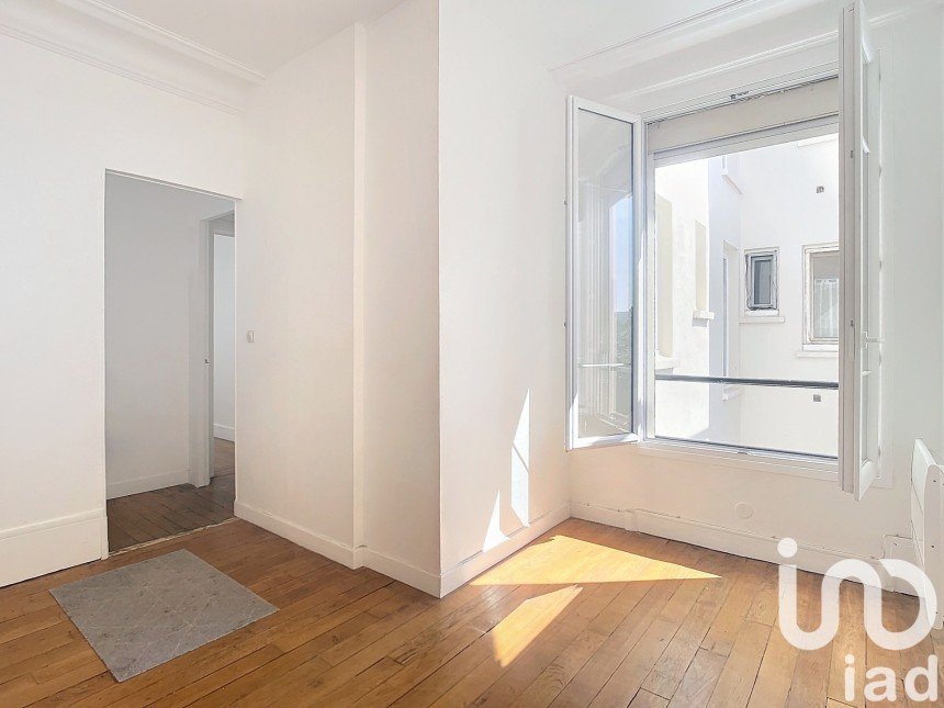 Appartement 2 pièces de 32 m² à Courbevoie (92400)