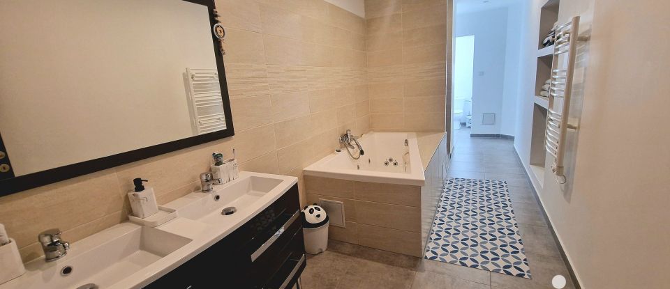 Apartment 5 rooms of 155 m² in Nîmes (30000)