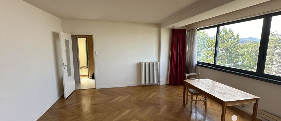 Apartment 4 rooms of 77 m² in Clermont-Ferrand (63100)