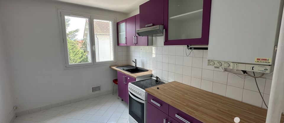 Appartement 4 pièces de 77 m² à Clermont-Ferrand (63100)