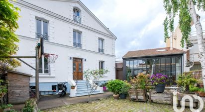 Traditional house 8 rooms of 167 m² in La Garenne-Colombes (92250)