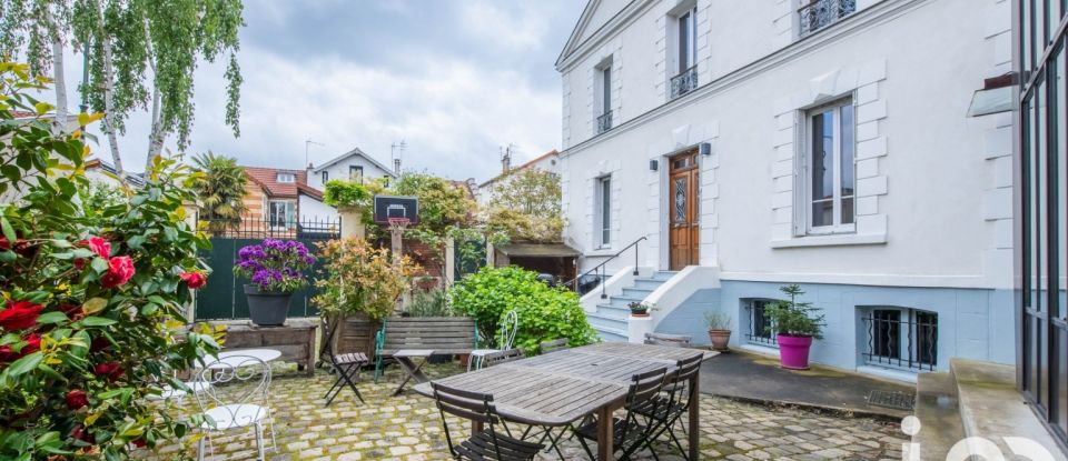 Traditional house 8 rooms of 167 m² in La Garenne-Colombes (92250)