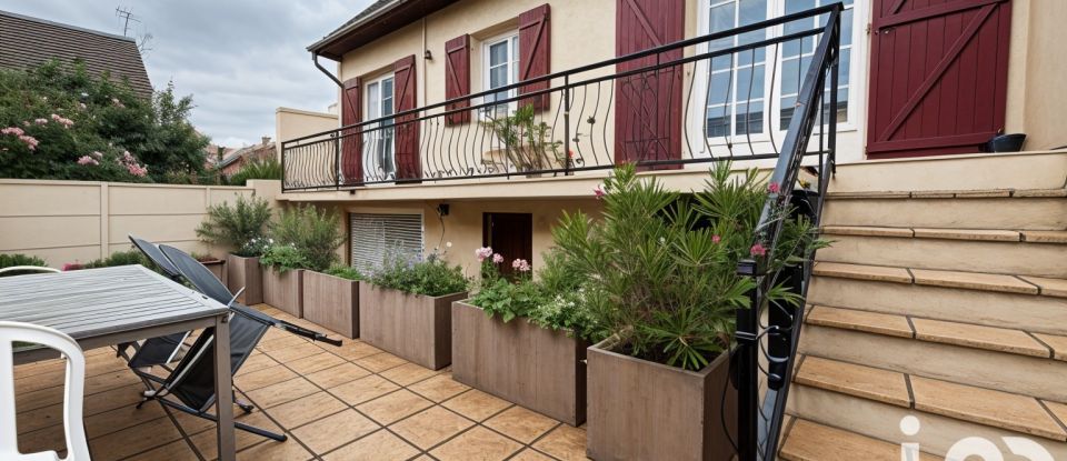 Maison 6 pièces de 128 m² à Noisy-le-Grand (93160)