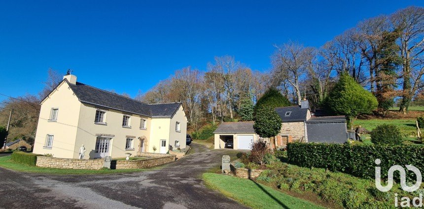 Maison traditionnelle 6 pièces de 138 m² à Pluherlin (56220)