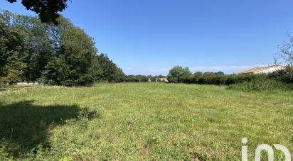 Terrain de 1 245 m² à Vendrennes (85250)