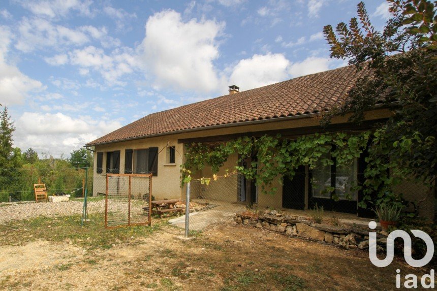 House 8 rooms of 199 m² in Le Buisson-de-Cadouin (24480)