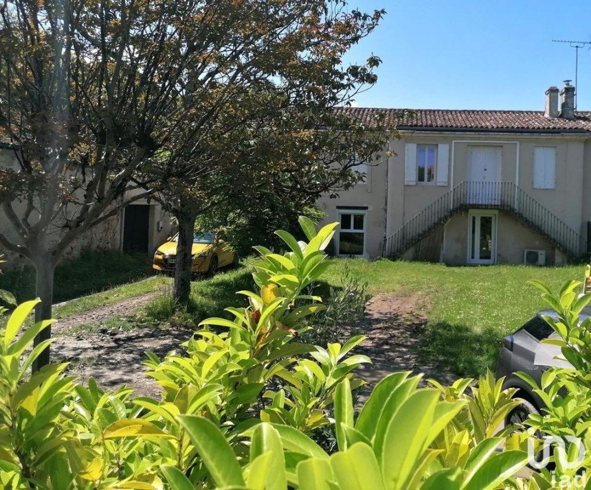 Maison 4 pièces de 174 m² à Ambarès-et-Lagrave (33440)