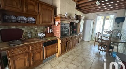 Traditional house 5 rooms of 98 m² in Tauriac (33710)