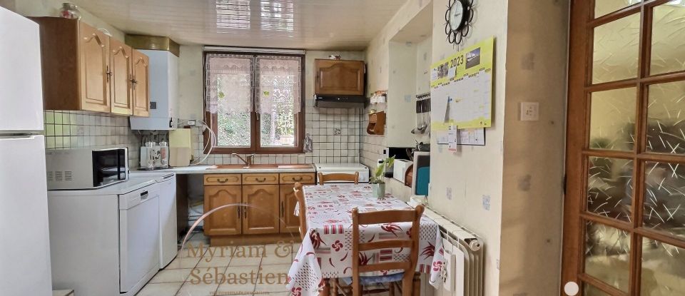 House 6 rooms of 129 m² in Mimet (13105)